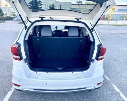 Белый Додж Джорни, объемом двигателя 2.4 л и пробегом 127 тыс. км за 10500 $, фото 13 на Automoto.ua