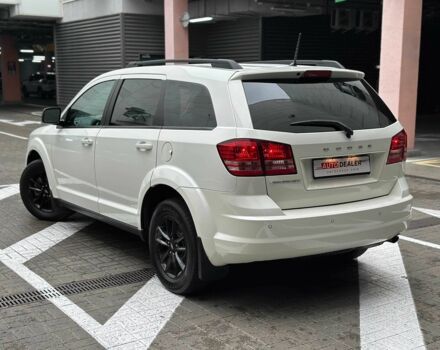 Белый Додж Джорни, объемом двигателя 2.4 л и пробегом 86 тыс. км за 14900 $, фото 1 на Automoto.ua