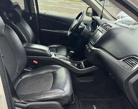 Белый Додж Джорни, объемом двигателя 2.36 л и пробегом 225 тыс. км за 10850 $, фото 10 на Automoto.ua