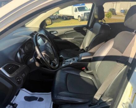 Белый Додж Джорни, объемом двигателя 2.4 л и пробегом 38 тыс. км за 13000 $, фото 8 на Automoto.ua