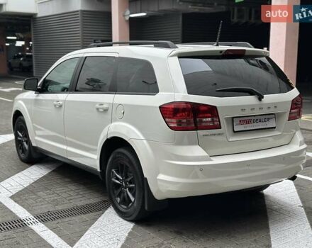 Додж Джорни 2020 в Киеве на Automoto.ua Белый Додж Джорни, объемом двигателя 2.4 л и пробегом 86 тыс. км за 15500 $, фото 7 на Automoto.ua