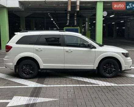 Додж Джорни 2020 в Киеве на Automoto.ua Белый Додж Джорни, объемом двигателя 2.4 л и пробегом 86 тыс. км за 15500 $, фото 10 на Automoto.ua