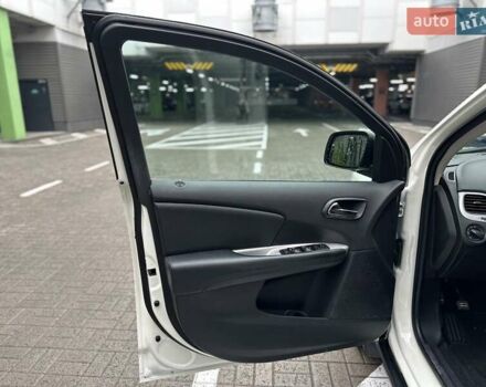 Додж Джорни 2020 в Киеве на Automoto.ua Белый Додж Джорни, объемом двигателя 2.4 л и пробегом 86 тыс. км за 15500 $, фото 12 на Automoto.ua