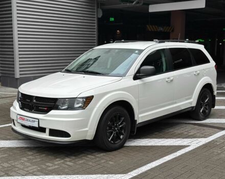 Белый Додж Джорни, объемом двигателя 2.4 л и пробегом 86 тыс. км за 14900 $, фото 3 на Automoto.ua