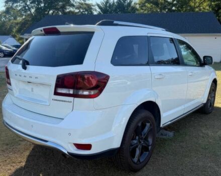 Белый Додж Джорни, объемом двигателя 2.4 л и пробегом 38 тыс. км за 13000 $, фото 5 на Automoto.ua