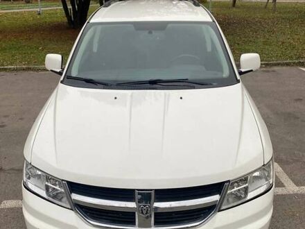 Белый Додж Джорни, объемом двигателя 2 л и пробегом 248 тыс. км за 8300 $, фото 1 на Automoto.ua