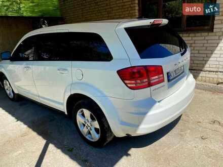 Білий Додж Джорні, об'ємом двигуна 2.36 л та пробігом 345 тис. км за 8499 $, фото 1 на Automoto.ua