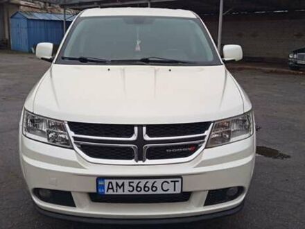 Белый Додж Джорни, объемом двигателя 2.36 л и пробегом 202 тыс. км за 8400 $, фото 1 на Automoto.ua