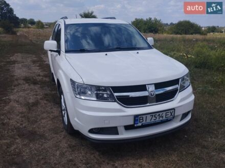 Белый Додж Джорни, объемом двигателя 2.4 л и пробегом 183 тыс. км за 10800 $, фото 1 на Automoto.ua