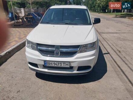Белый Додж Джорни, объемом двигателя 2.36 л и пробегом 235 тыс. км за 11000 $, фото 1 на Automoto.ua