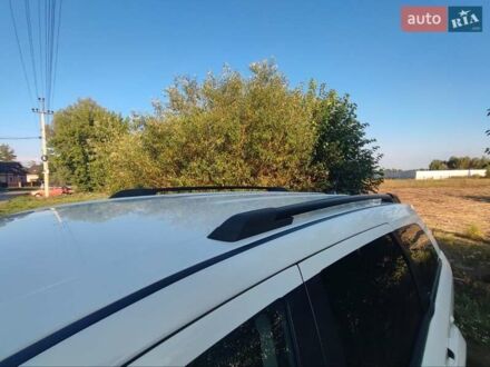 Білий Додж Джорні, об'ємом двигуна 2.36 л та пробігом 199 тис. км за 11000 $, фото 1 на Automoto.ua