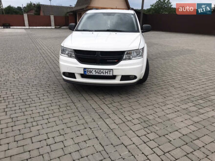 Додж Джорни 2017 в Ровно на Automoto.ua Белый Додж Джорни, объемом двигателя 2.4 л и пробегом 186 тыс. км за 11000 $, фото 1 на Automoto.ua