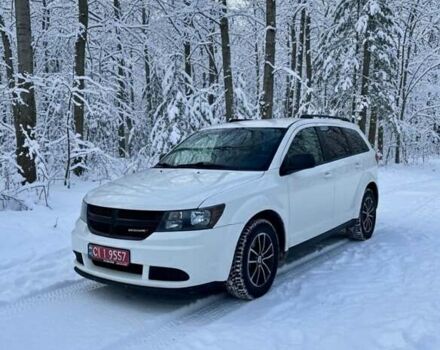 Белый Додж Джорни, объемом двигателя 2.4 л и пробегом 179 тыс. км за 11900 $, фото 1 на Automoto.ua