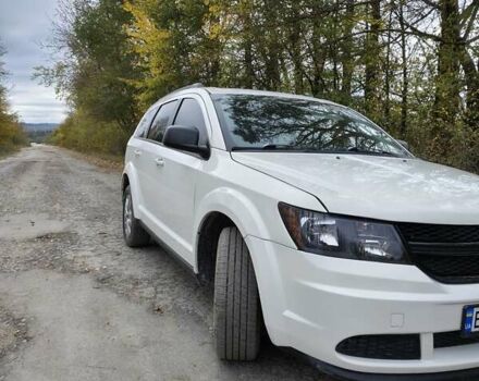 Додж Джорни 2018 в Новой Ушице на Automoto.ua Белый Додж Джорни, объемом двигателя 2.36 л и пробегом 111 тыс. км за 11900 $, фото 1 на Automoto.ua