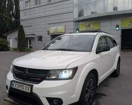 Білий Додж Джорні, об'ємом двигуна 3.6 л та пробігом 128 тис. км за 13000 $, фото 1 на Automoto.ua