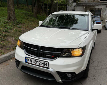 Белый Додж Джорни, объемом двигателя 3.6 л и пробегом 169 тыс. км за 15500 $, фото 1 на Automoto.ua