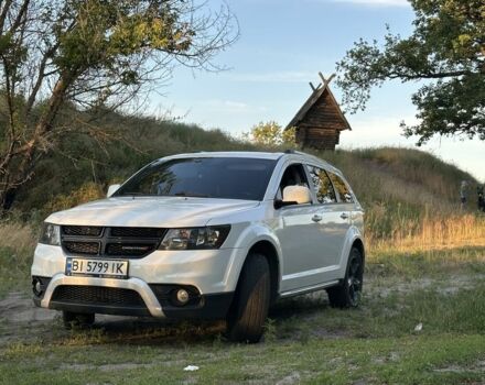 Белый Додж Джорни, объемом двигателя 3.6 л и пробегом 170 тыс. км за 13500 $, фото 1 на Automoto.ua