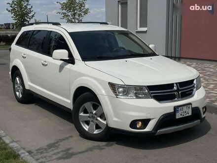 Белый Додж Джорни, объемом двигателя 3.6 л и пробегом 154 тыс. км за 14700 $, фото 1 на Automoto.ua