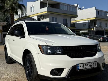 Белый Додж Джорни, объемом двигателя 2.4 л и пробегом 80 тыс. км за 14000 $, фото 1 на Automoto.ua