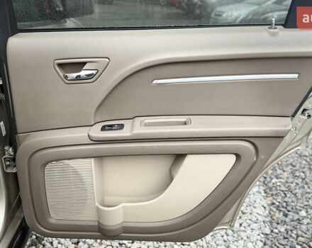 Бежевый Додж Джорни, объемом двигателя 1.97 л и пробегом 154 тыс. км за 8500 $, фото 27 на Automoto.ua