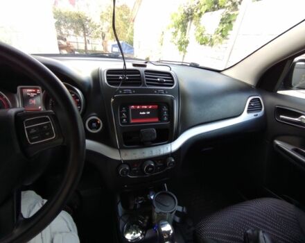 Черный Додж Джорни, объемом двигателя 2.4 л и пробегом 270 тыс. км за 9500 $, фото 4 на Automoto.ua