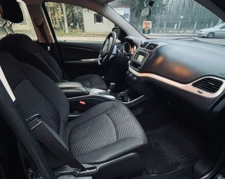 Чорний Додж Джорні, об'ємом двигуна 2.4 л та пробігом 105 тис. км за 11500 $, фото 2 на Automoto.ua