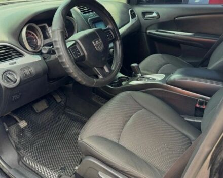 Черный Додж Джорни, объемом двигателя 2.4 л и пробегом 310 тыс. км за 9700 $, фото 8 на Automoto.ua