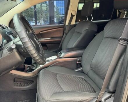 Черный Додж Джорни, объемом двигателя 2.4 л и пробегом 310 тыс. км за 9700 $, фото 6 на Automoto.ua