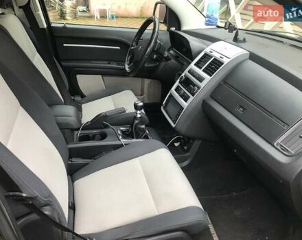 Черный Додж Джорни, объемом двигателя 2 л и пробегом 286 тыс. км за 7700 $, фото 5 на Automoto.ua