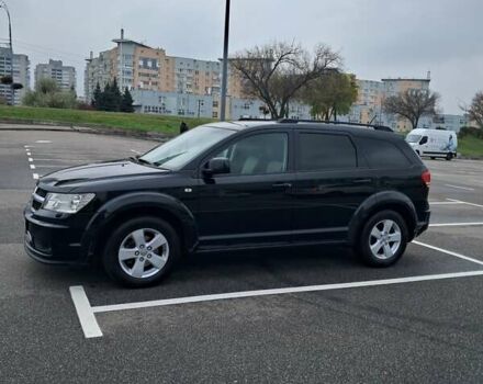 Черный Додж Джорни, объемом двигателя 2.74 л и пробегом 230 тыс. км за 6700 $, фото 2 на Automoto.ua