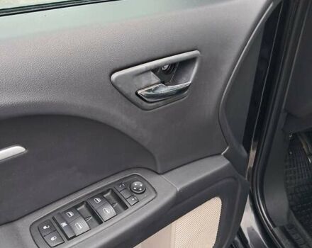 Черный Додж Джорни, объемом двигателя 2.74 л и пробегом 230 тыс. км за 6700 $, фото 20 на Automoto.ua