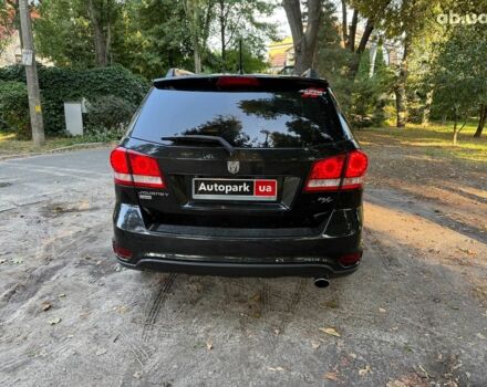 Черный Додж Джорни, объемом двигателя 2 л и пробегом 230 тыс. км за 8790 $, фото 5 на Automoto.ua