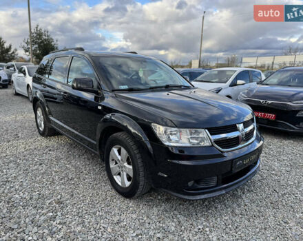 Черный Додж Джорни, объемом двигателя 1.97 л и пробегом 300 тыс. км за 7700 $, фото 1 на Automoto.ua