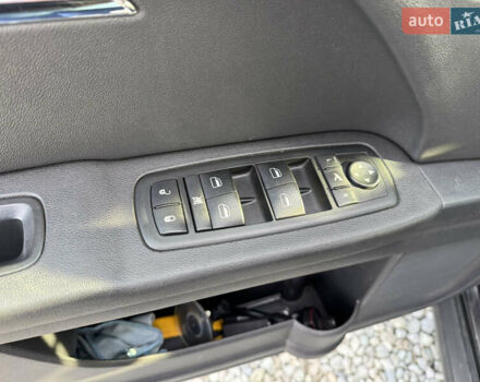 Черный Додж Джорни, объемом двигателя 1.97 л и пробегом 300 тыс. км за 7700 $, фото 15 на Automoto.ua