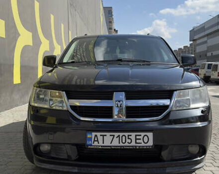 Черный Додж Джорни, объемом двигателя 2 л и пробегом 300 тыс. км за 7700 $, фото 3 на Automoto.ua