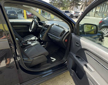 Черный Додж Джорни, объемом двигателя 2 л и пробегом 300 тыс. км за 7700 $, фото 12 на Automoto.ua