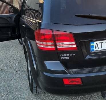 Черный Додж Джорни, объемом двигателя 1.97 л и пробегом 302 тыс. км за 7400 $, фото 3 на Automoto.ua