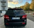 Черный Додж Джорни, объемом двигателя 1.97 л и пробегом 337 тыс. км за 8100 $, фото 2 на Automoto.ua