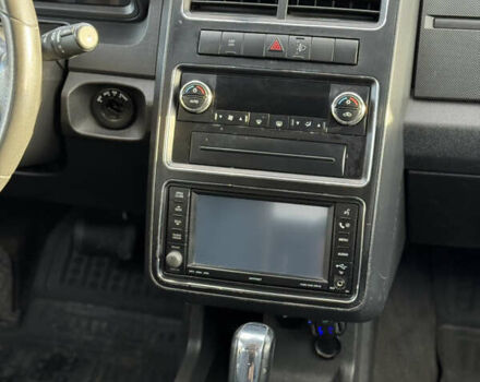 Черный Додж Джорни, объемом двигателя 1.97 л и пробегом 300 тыс. км за 7700 $, фото 30 на Automoto.ua