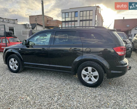 Черный Додж Джорни, объемом двигателя 1.97 л и пробегом 300 тыс. км за 7700 $, фото 7 на Automoto.ua