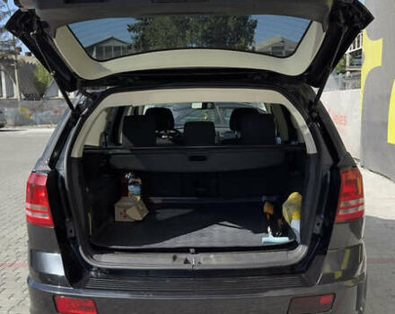 Черный Додж Джорни, объемом двигателя 2 л и пробегом 300 тыс. км за 7700 $, фото 7 на Automoto.ua