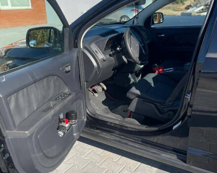 Чорний Додж Джорні, об'ємом двигуна 2.4 л та пробігом 208 тис. км за 6700 $, фото 9 на Automoto.ua