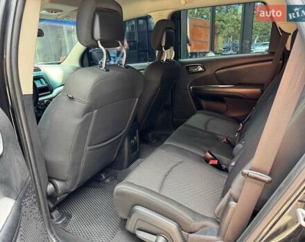 Черный Додж Джорни, объемом двигателя 2.4 л и пробегом 305 тыс. км за 8700 $, фото 17 на Automoto.ua