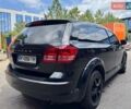 Черный Додж Джорни, объемом двигателя 2.4 л и пробегом 305 тыс. км за 8700 $, фото 7 на Automoto.ua