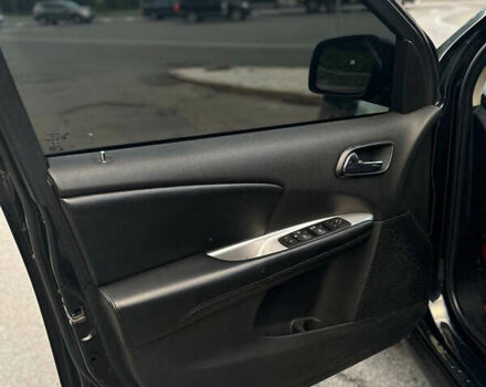 Черный Додж Джорни, объемом двигателя 2.4 л и пробегом 154 тыс. км за 8900 $, фото 8 на Automoto.ua