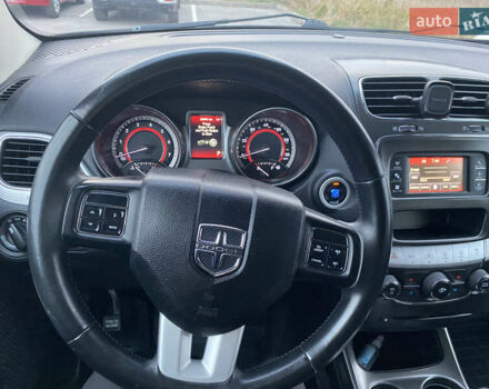 Черный Додж Джорни, объемом двигателя 2.36 л и пробегом 260 тыс. км за 8500 $, фото 20 на Automoto.ua