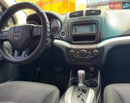 Черный Додж Джорни, объемом двигателя 2.4 л и пробегом 305 тыс. км за 8700 $, фото 16 на Automoto.ua