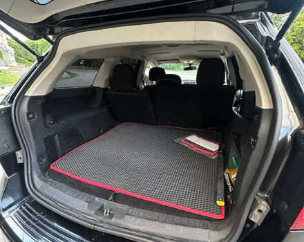 Черный Додж Джорни, объемом двигателя 2.4 л и пробегом 154 тыс. км за 8900 $, фото 2 на Automoto.ua