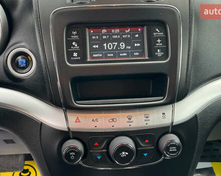 Чорний Додж Джорні, об'ємом двигуна 2.36 л та пробігом 157 тис. км за 9000 $, фото 12 на Automoto.ua