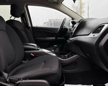 Чорний Додж Джорні, об'ємом двигуна 2.4 л та пробігом 157 тис. км за 9000 $, фото 16 на Automoto.ua